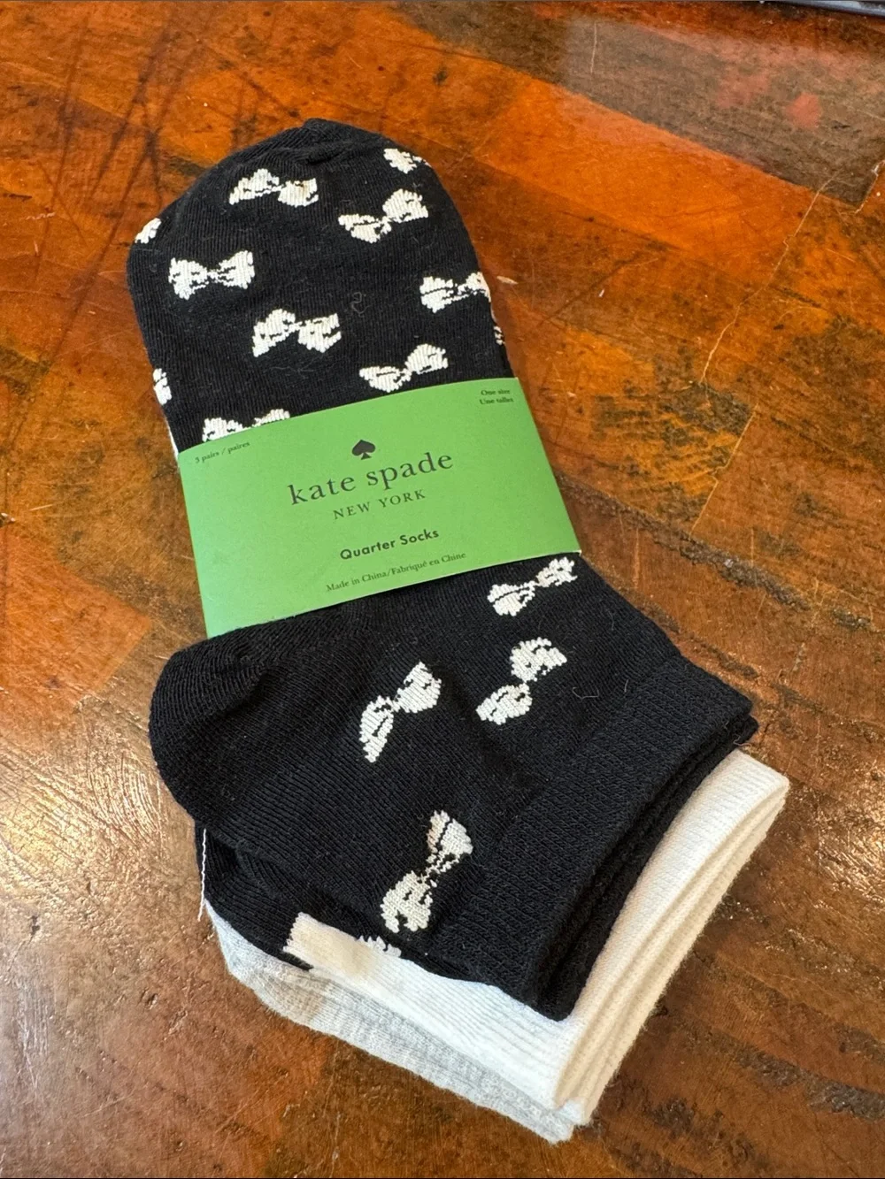 kate spade Women's Black & White Bow Quarter Socks - 3 Pack